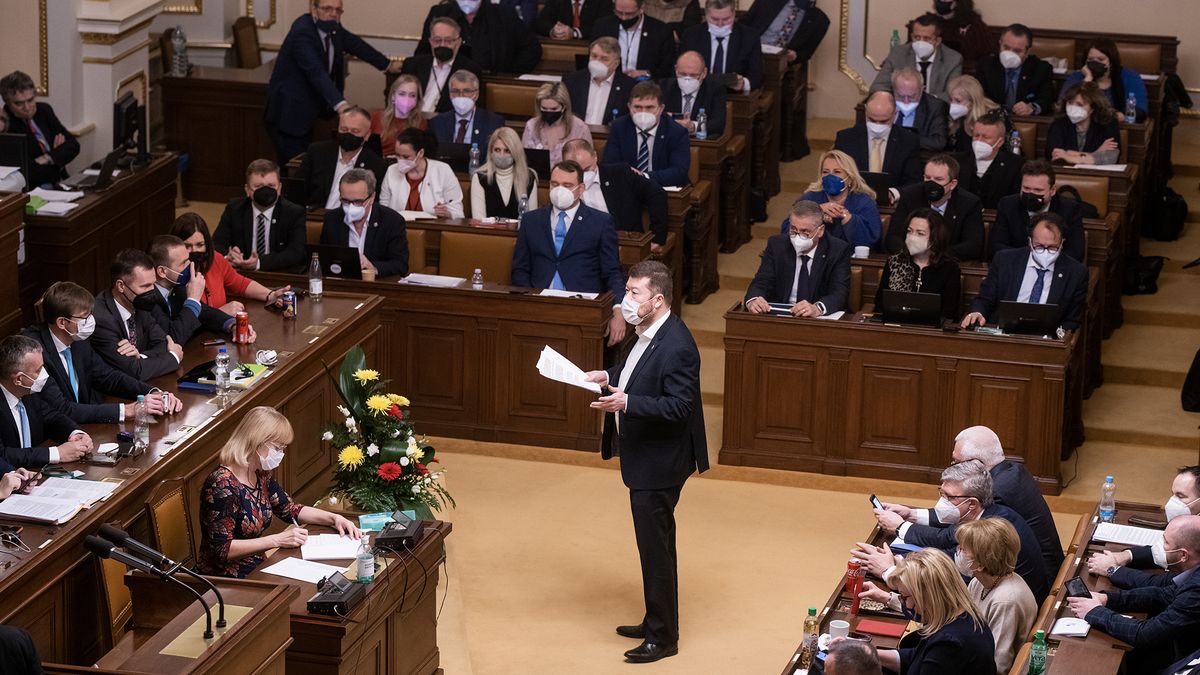 Sněmovna podpořila daňové úlevy na pomoc válkou sužované Ukrajině